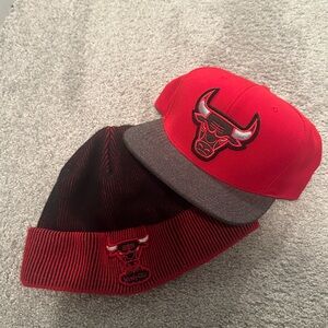 Chicago Bulls Red and Black Cap and Beanie Set